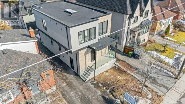 property at 46 William St