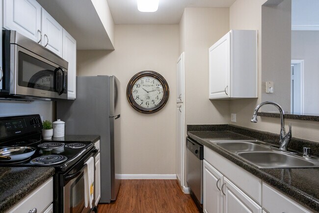The Broadwater in Pasadena, TX - Foto de edificio - Interior Photo