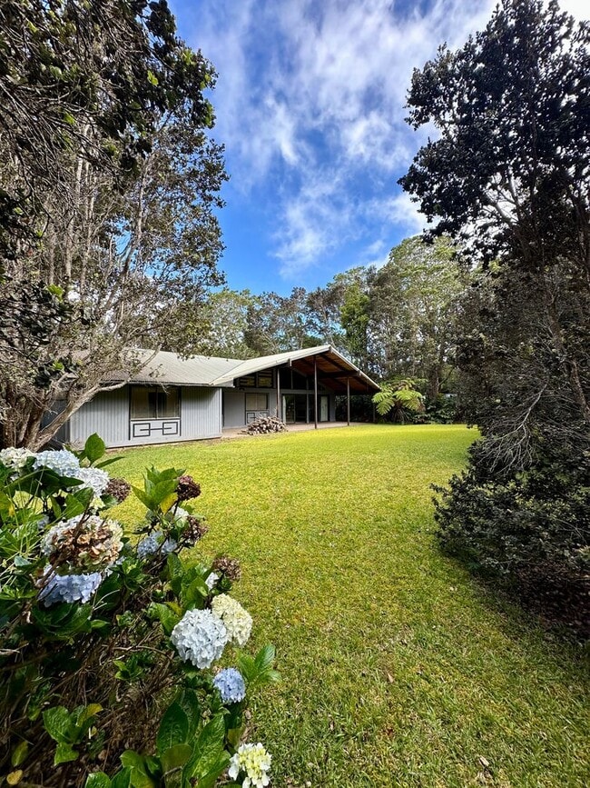 99-7733-7733 Uluhe Pl in Volcano, HI - Building Photo - Building Photo