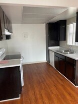 Chapman Gardens in Garden Grove, CA - Building Photo