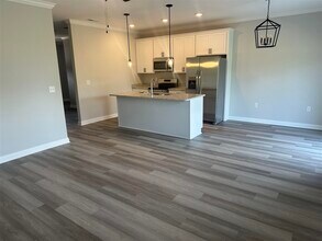 6469 Fortuna Ave in Bowling Green, KY - Foto de edificio - Building Photo