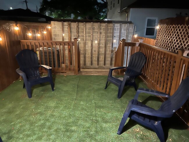 1707 Rousselin Dr in New Orleans, LA - Building Photo - Building Photo