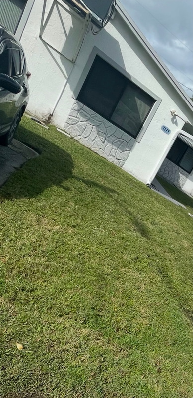 2124 N 14th Ave in Hollywood, FL - Building Photo - Building Photo