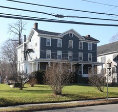 184 Hurley Ave in Kingston, NY - Foto de edificio - Building Photo