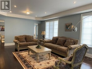 8 Wolford Ct in Georgina, ON - Building Photo - Building Photo