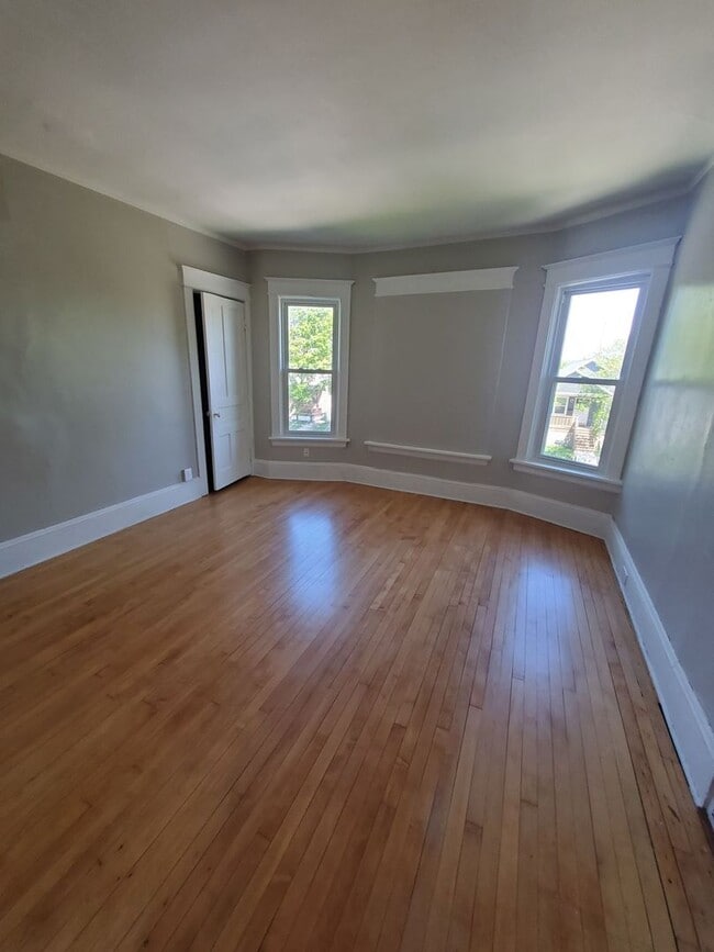 property at 2023-2025-2025 N 24th St
