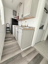 1901 N 48th Ave in Hollywood, FL - Building Photo - Building Photo