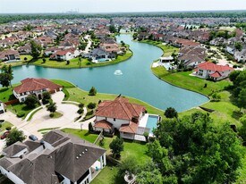 5450 Pudman River Ln in Sugar Land, TX - Building Photo