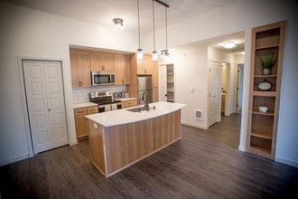 Creekside Properties in Stanwood, WA - Foto de edificio - Building Photo