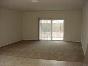4667 W Nutmeg Ave in Coolidge, AZ - Building Photo - Building Photo