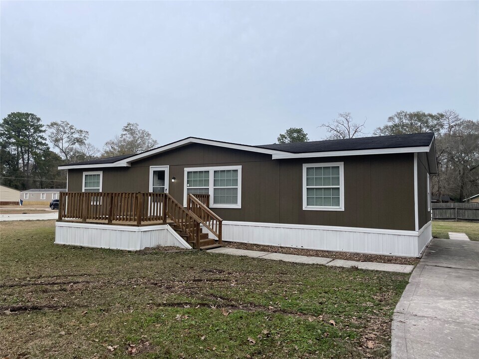 15661 Deer Glen Ln in Conroe, TX - Building Photo