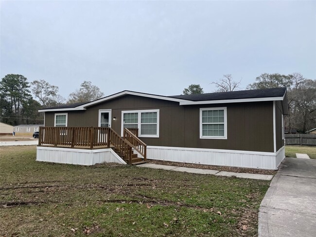 property at 15661 Deer Glen Ln