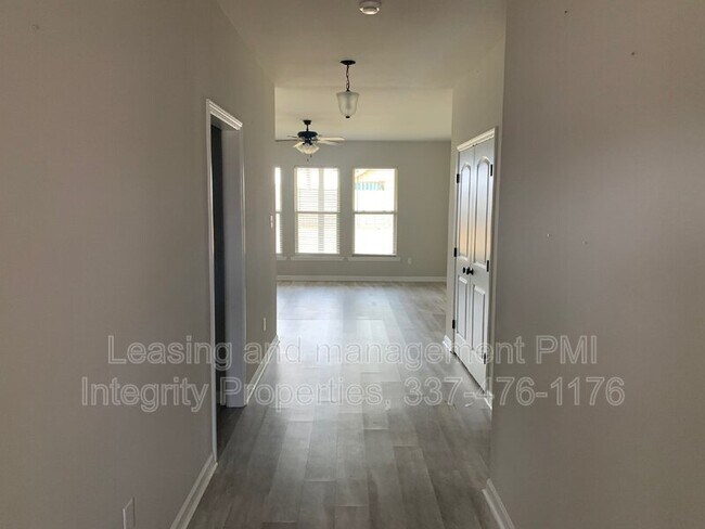 201 St Caillin St in Youngsville, LA - Building Photo - Building Photo