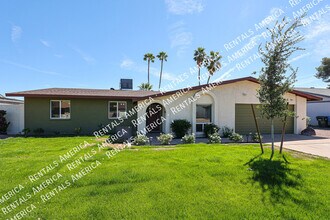 11621 N 30th St in Phoenix, AZ - Building Photo - Building Photo