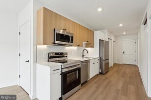 828 N 2nd St in Philadelphia, PA - Building Photo