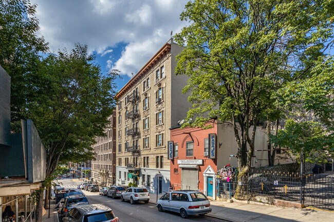 565-569 W 139th St in New York, NY - Foto de edificio - Building Photo