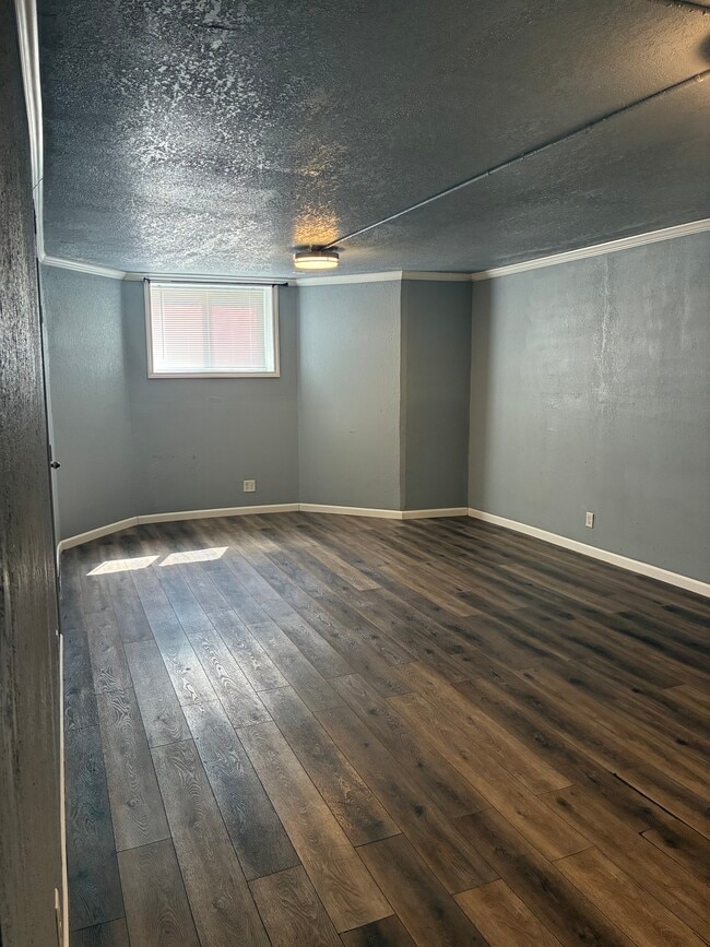 501 W Columbia Ter, Unit Unit 3 in Peoria, IL - Building Photo - Building Photo