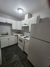 15 Peel St in Barrie, ON - Building Photo - Building Photo