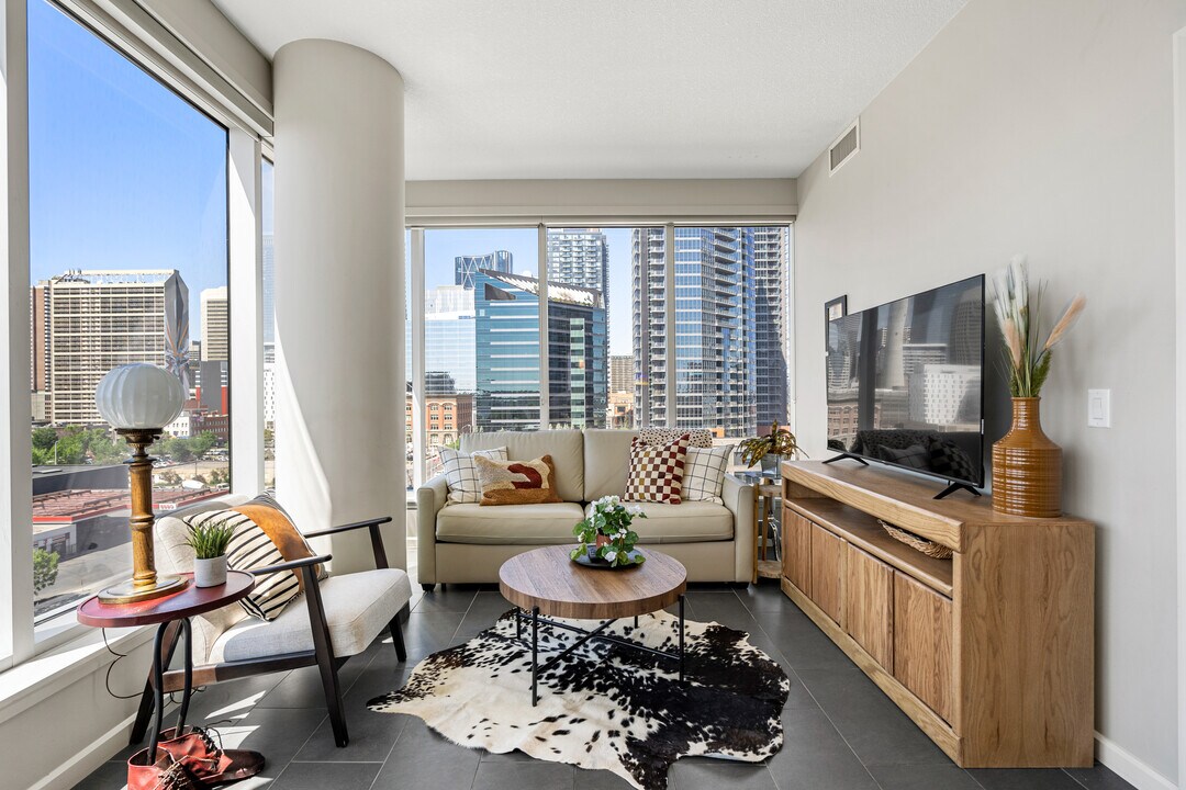 211 13 Av SE in Calgary, AB - Building Photo
