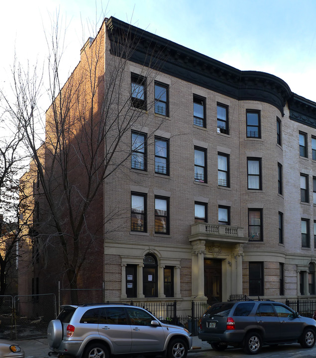 1404 Pacific St in Brooklyn, NY - Building Photo