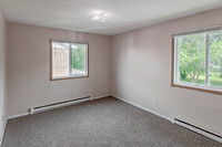 Suite Liv'n on 15th NW in Willmar, MN - Foto de edificio - Interior Photo