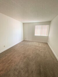 Anniversary Apartments photo'