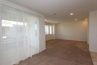 5231 Calle Rockfish in San Diego, CA - Building Photo - Building Photo