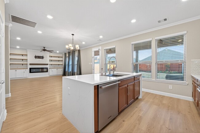 5922 River Timber Trl