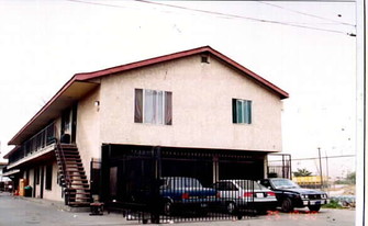 1311 N Mulberry Ave in Compton, CA - Building Photo
