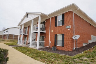 Twin City Villa in Festus, MO - Foto de edificio - Building Photo