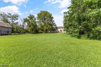 355 Montana Rd in Washington, NJ - Building Photo - Building Photo