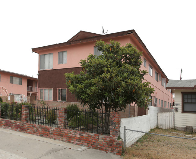 3827 Wilson Ave in San Diego, CA - Building Photo - Building Photo