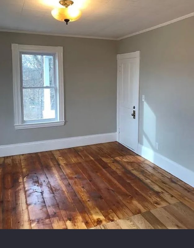 17 Highland Park in Uxbridge, MA - Foto de edificio - Building Photo