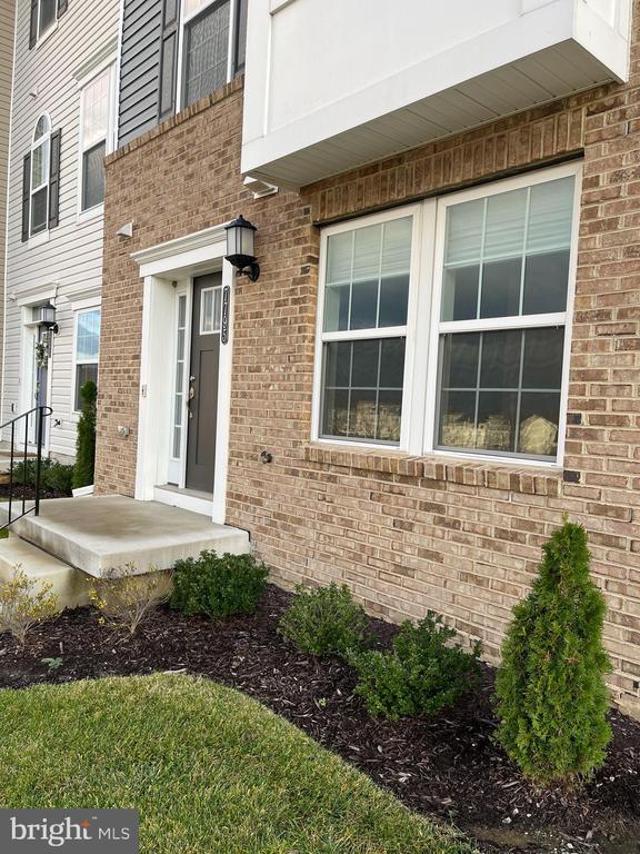 property at 7795 Barrensdale Rd