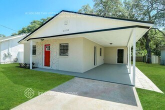 6330 S Selbourne Ave in Tampa, FL - Building Photo - Building Photo