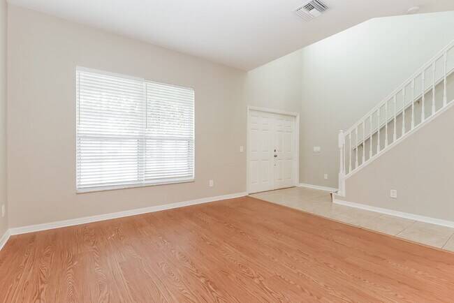 18401 Dajana Ave in Land O Lakes, FL - Building Photo - Building Photo