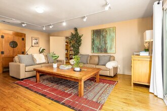 5400 Carlsbad Blvd in Carlsbad, CA - Building Photo - Building Photo