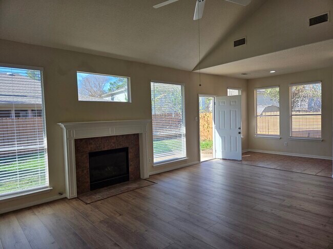 5419 Bear Hunters Dr