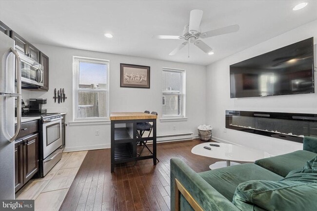 property at 1331 S Woodstock St