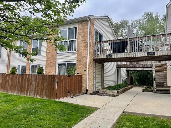 property at 1970 Kenilworth Cir