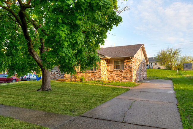 property at 4704 Valdez Dr