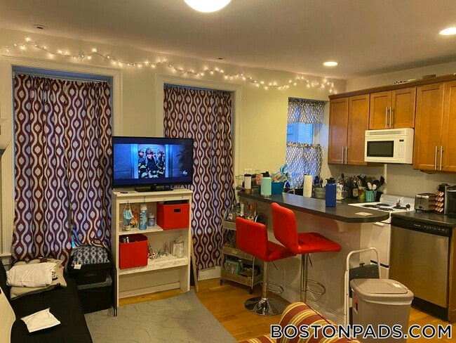 836 Huntington Ave