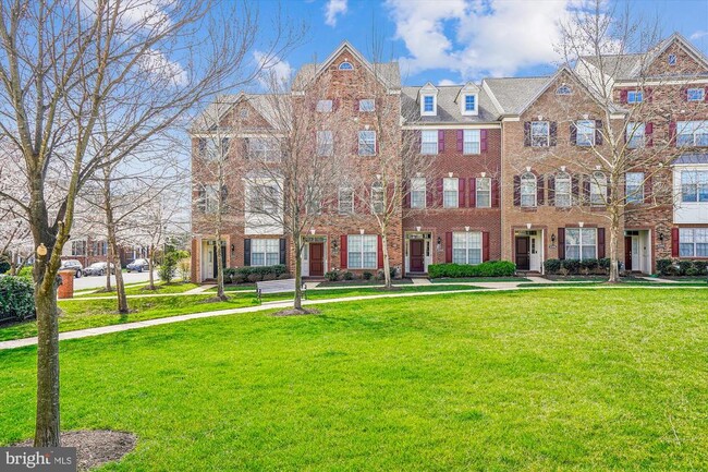 property at 43212 Wild River Square