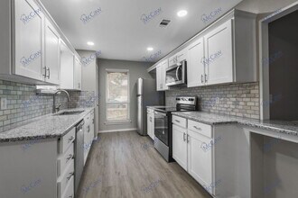2908 E Park Blvd in Plano, TX - Building Photo - Building Photo