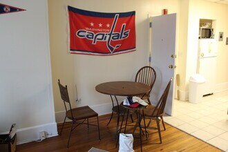 903 Beacon St, Unit 32 in Boston, MA - Building Photo - Building Photo
