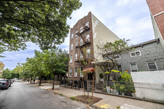 724 40th Street in Brooklyn, NY - Building Photo - Building Photo