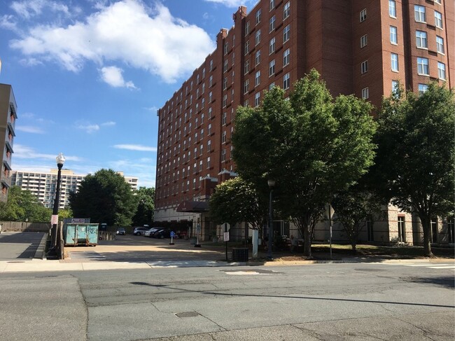 property at 4300 N Carlin Springs Rd