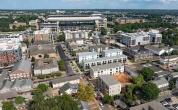 1403 8th St in Tuscaloosa, AL - Foto de edificio - Building Photo