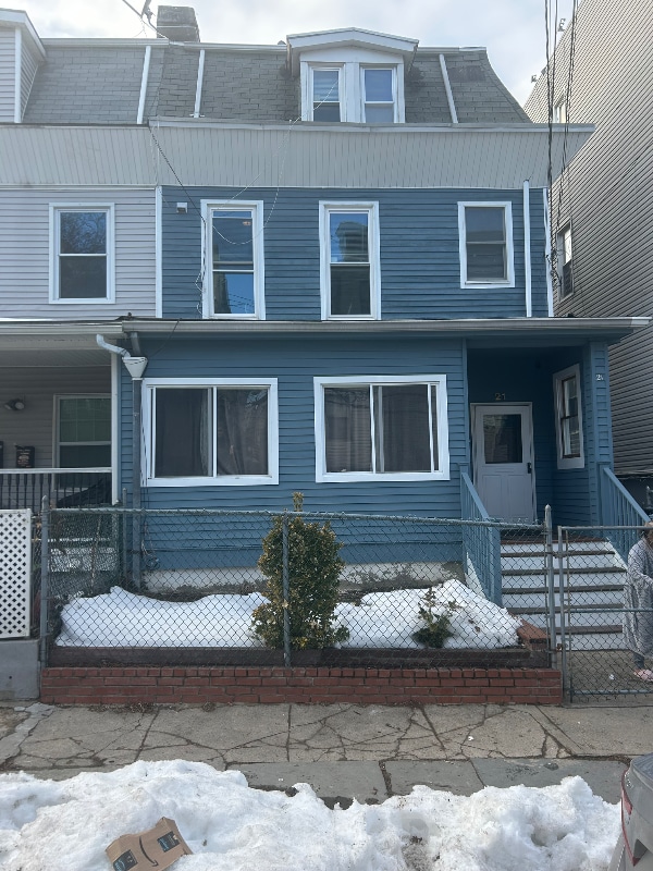 21 Linden St, Unit 4 in Yonkers, NY - Building Photo - Building Photo