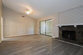 3069 Caliente Ln in Rex, GA - Building Photo - Building Photo